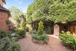 Photo 19- click for photo gallery